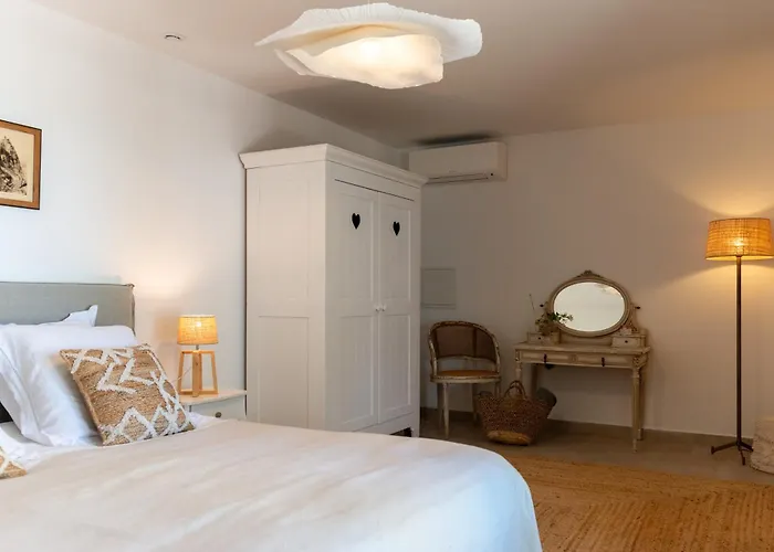 Vista Corsica Saison #2 Vue A Couper Le Souffle Bed & Breakfast